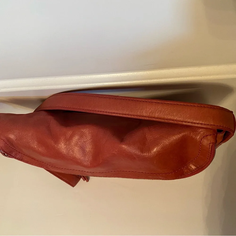 HOBO INTERNATIONAL SHOULDER CROSSBODY BAG RED LEATHER FLAP SILVER HARDWARE